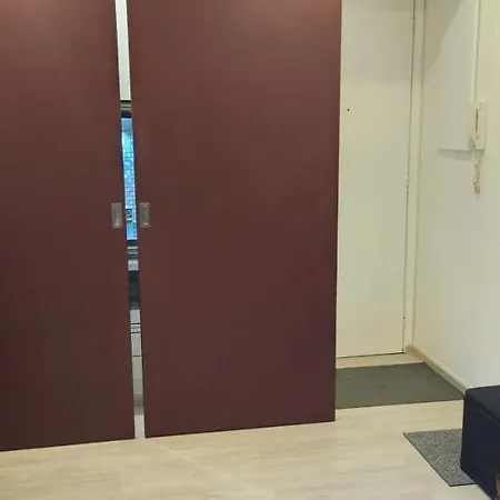 22m2 A Ivry/seine-a 200 Metres De Paris. Proche Metro 7 Ivry-sur-Seine